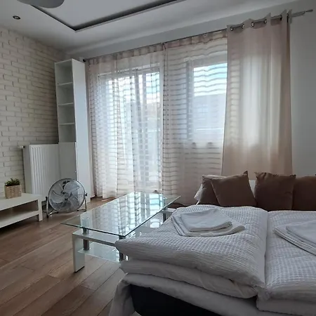 アパート Nobile ワルシャワ